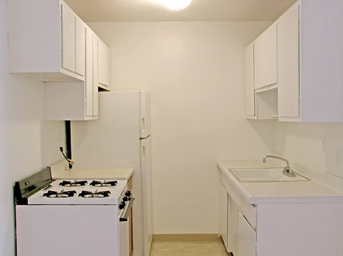 Apartment for rent at 708 University Ave SE, Minneapolis, MN 55414