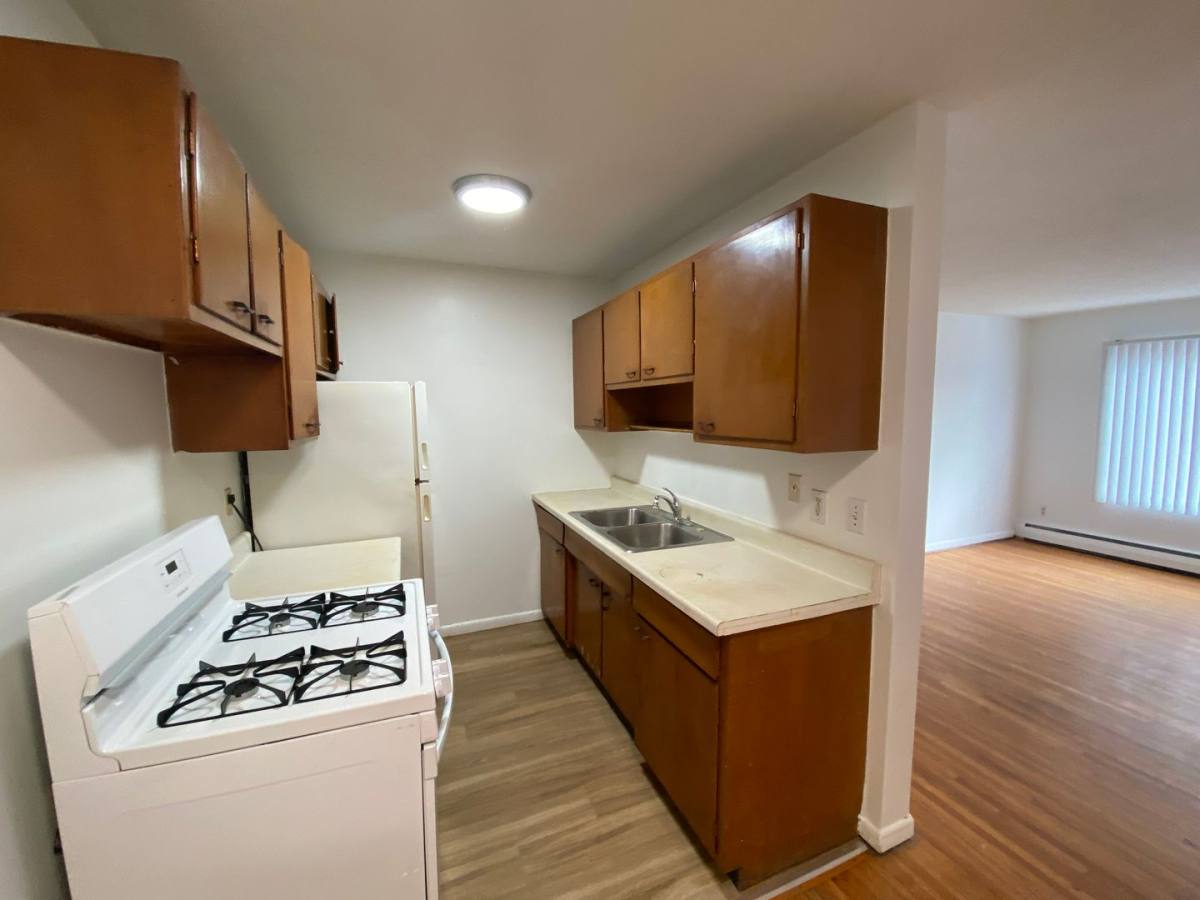 Apartment for rent at 708 University Ave SE, Minneapolis, MN 55414