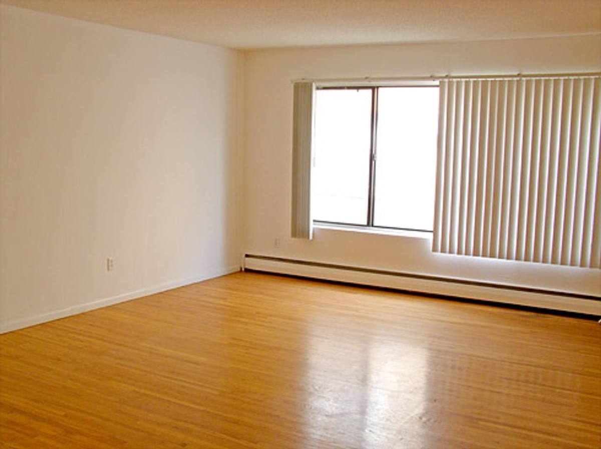 Apartment for rent at 708 University Ave SE, Minneapolis, MN 55414