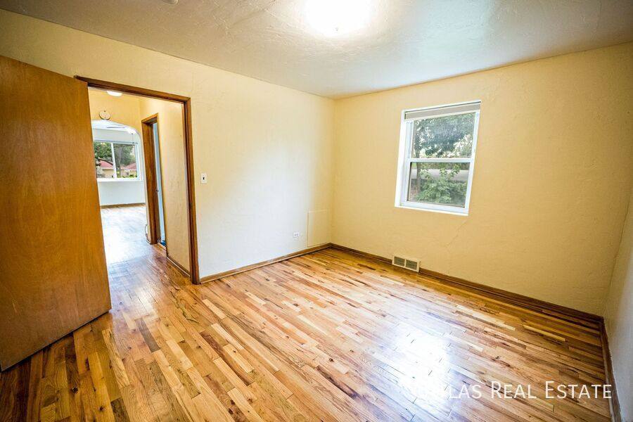 Apartment for rent at 1001 19th St #6, Golden, CO 80401