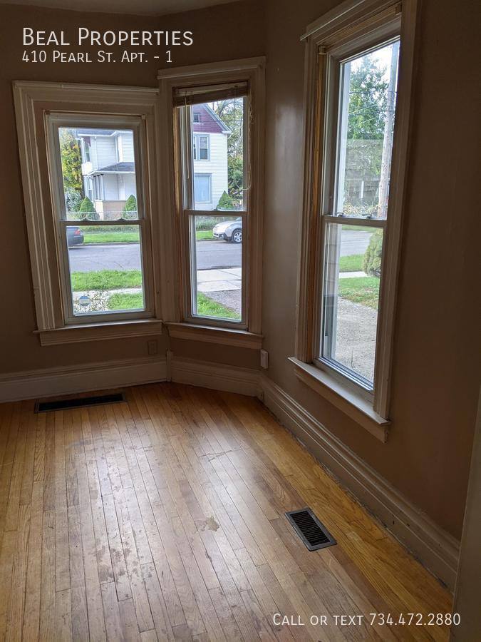 Apartment for rent at 410 Pearl St #1, Ypsilanti, MI 48197