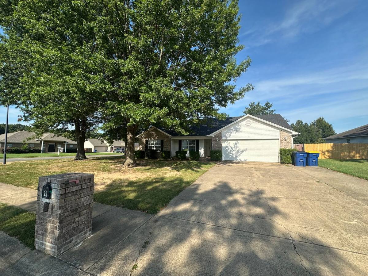 House for rent at 25 Applewood Dr, Cabot, AR 72023