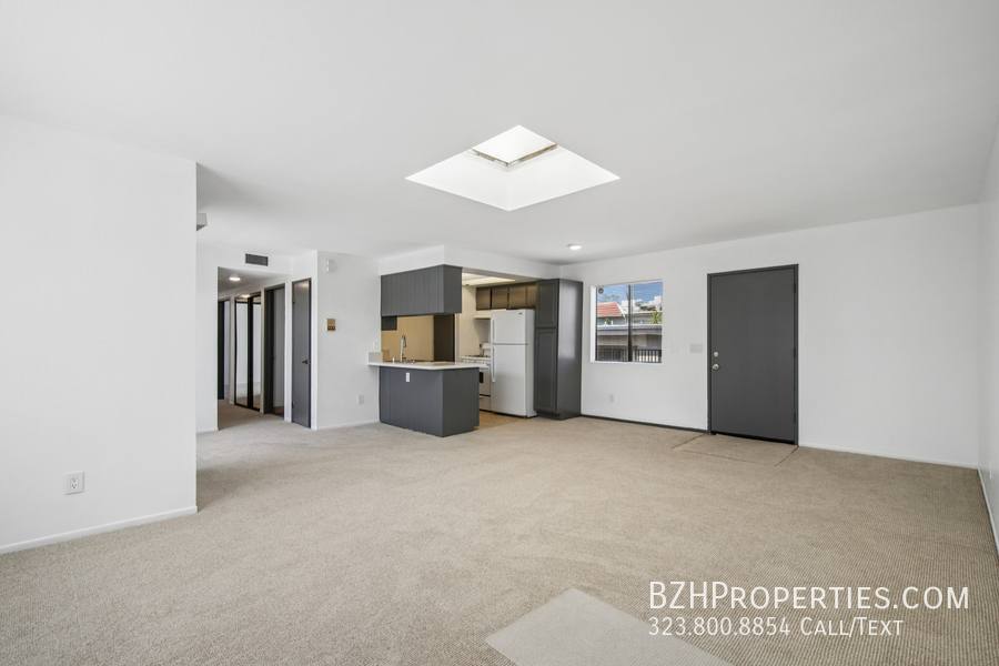 Apartment for rent at 11924 Mayfield Ave #5, Los Angeles, CA 90049