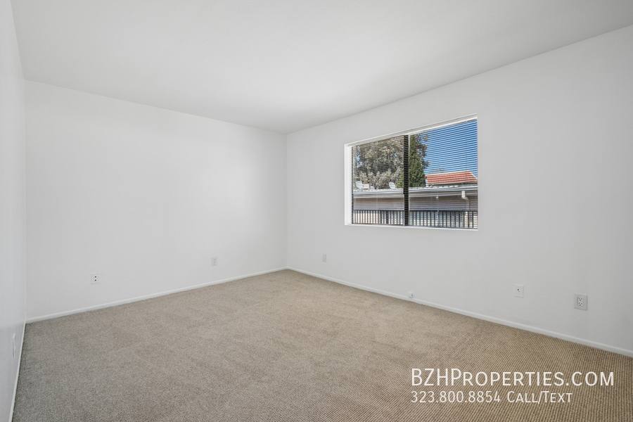 Apartment for rent at 11924 Mayfield Ave #5, Los Angeles, CA 90049