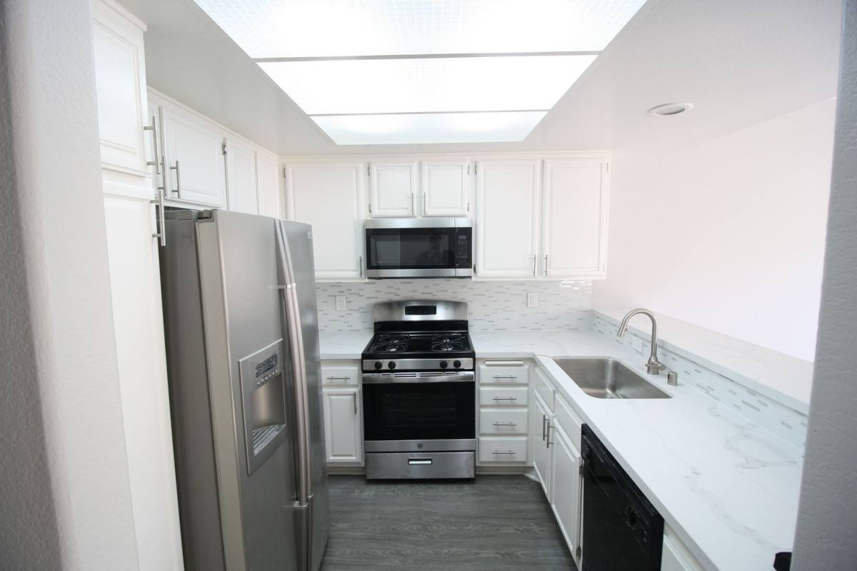 Townhouse for rent at 9975 Scripps Westview Way, San Diego, CA 92131