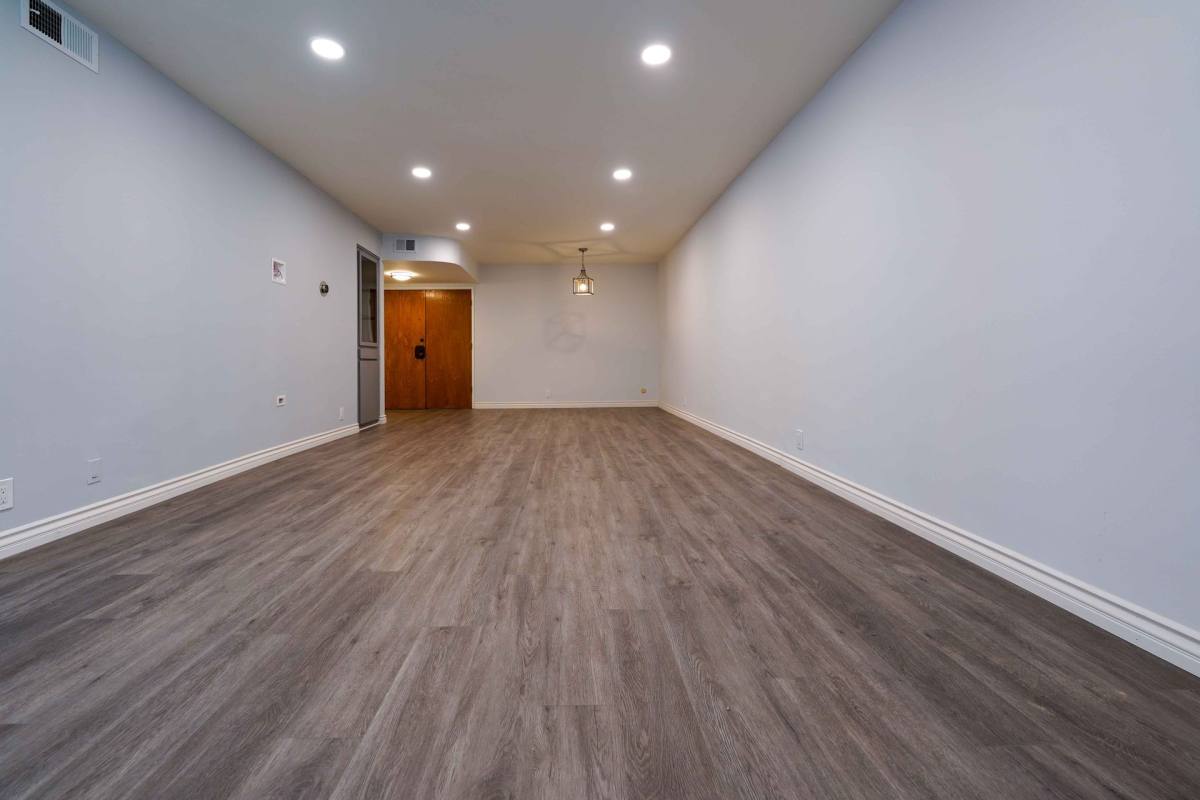Apartment for rent at 712 N Kings Rd, West Hollywood, CA 90069