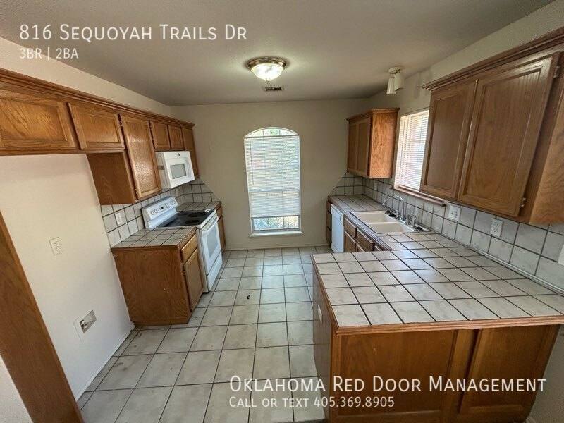 House for rent at 816 Sequoyah Trails Dr, Norman, OK 73071