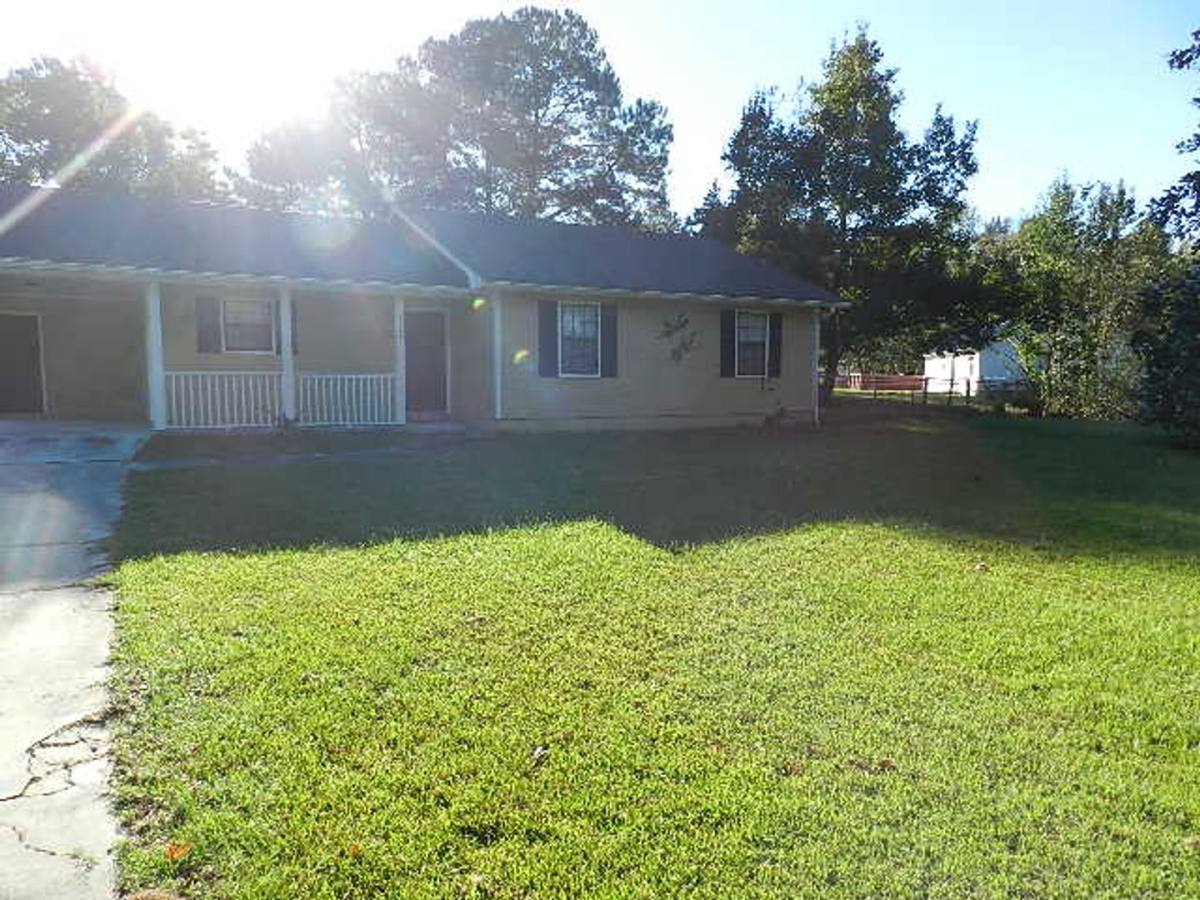 House for rent at 4141 Pebble Creek Dr, Valdosta, GA 31605