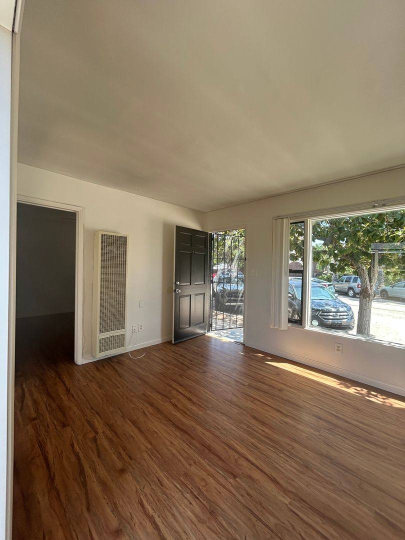 Apartment for rent at 4682 - 4688 Bayard St, San Diego, CA 92109