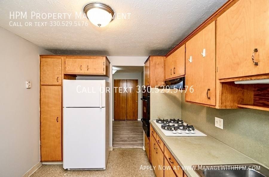 Apartment for rent at 842 S Green Rd #6, Cleveland, OH 44121