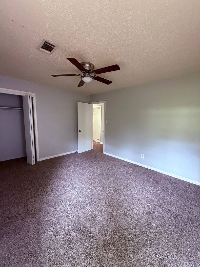 House for rent at 9110 Woodford Dr, Benton, AR 72019
