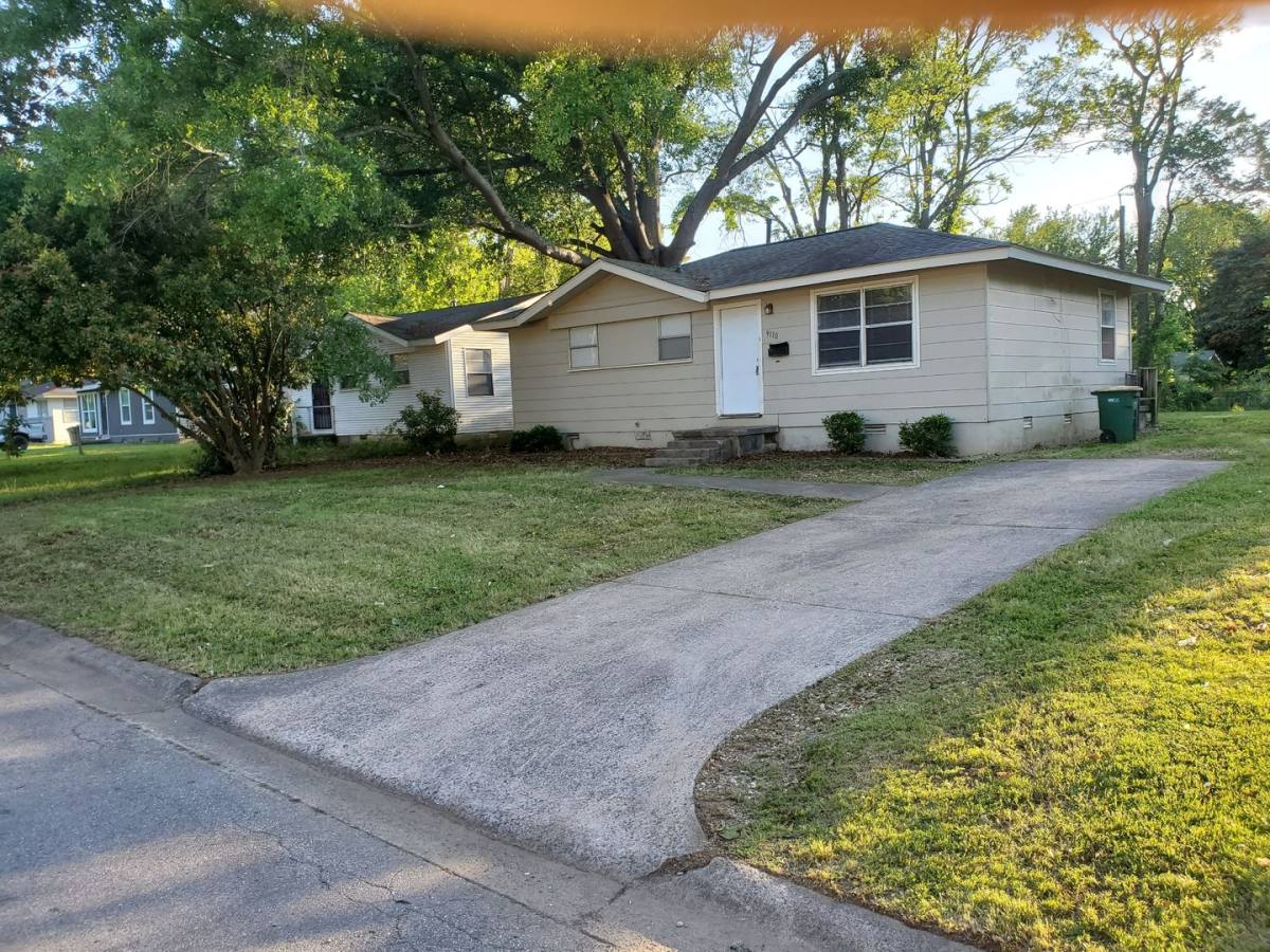 House for rent at 9110 Woodford Dr, Benton, AR 72019