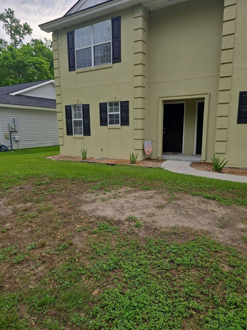 Townhouse for rent at 9804-A Whitfield Ave, Savannah, GA 31406