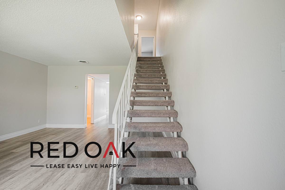 Townhouse for rent at 7340 Haskell Ave #104, Van Nuys, CA 91406