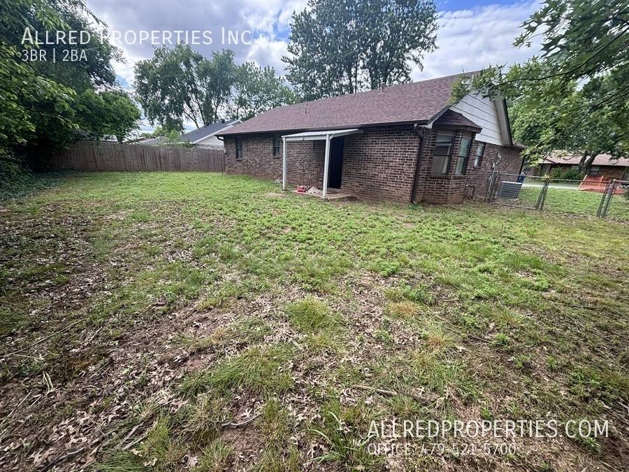 House for rent at 2607 Purdue Circle, Bentonville, AR 72712