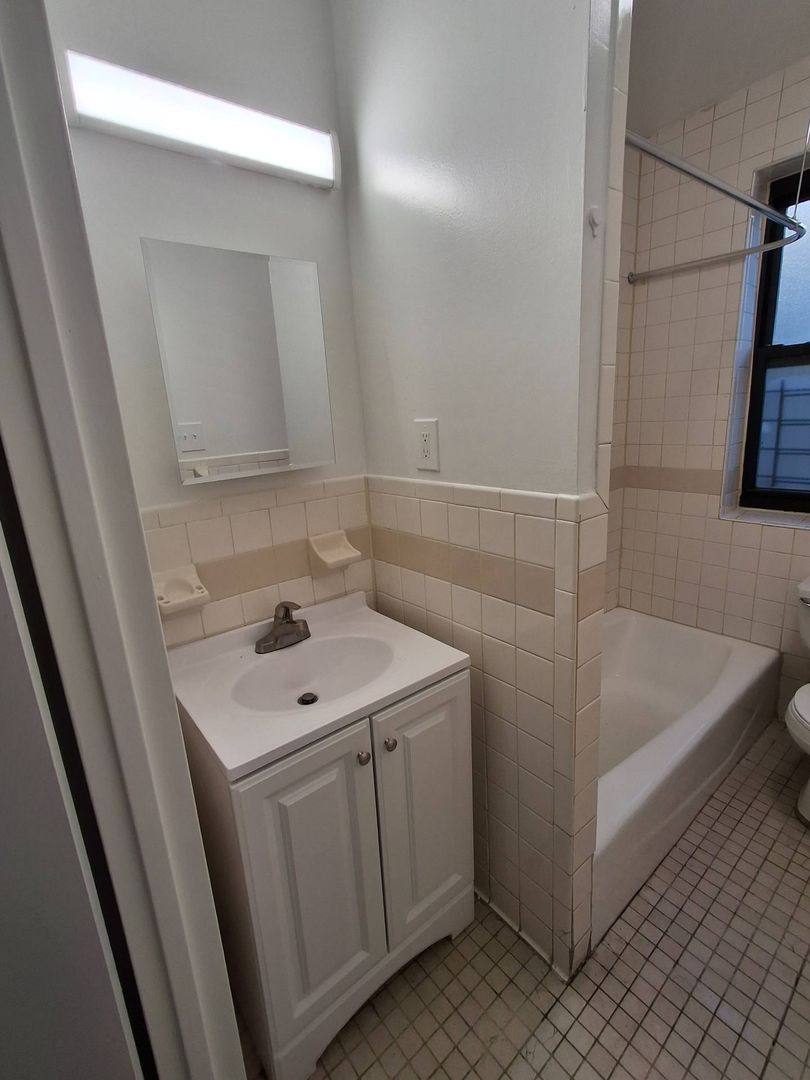 1325 Lafayette Ave, Bronx, NY 10474 - Apartment for Rent - Image 6