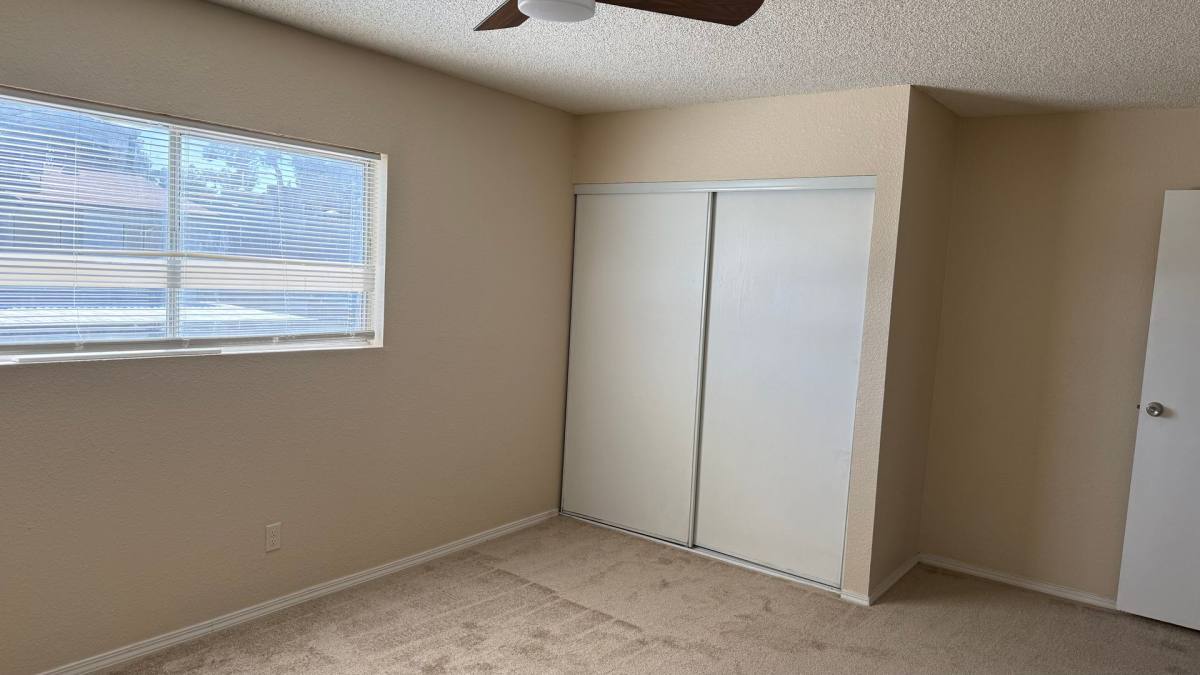 Townhouse for rent at 882 Ripple Way, Las Vegas, NV 89110