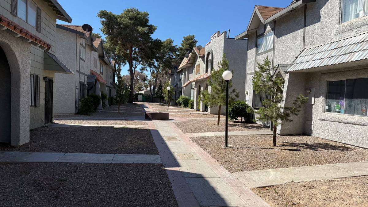 Townhouse for rent at 882 Ripple Way, Las Vegas, NV 89110