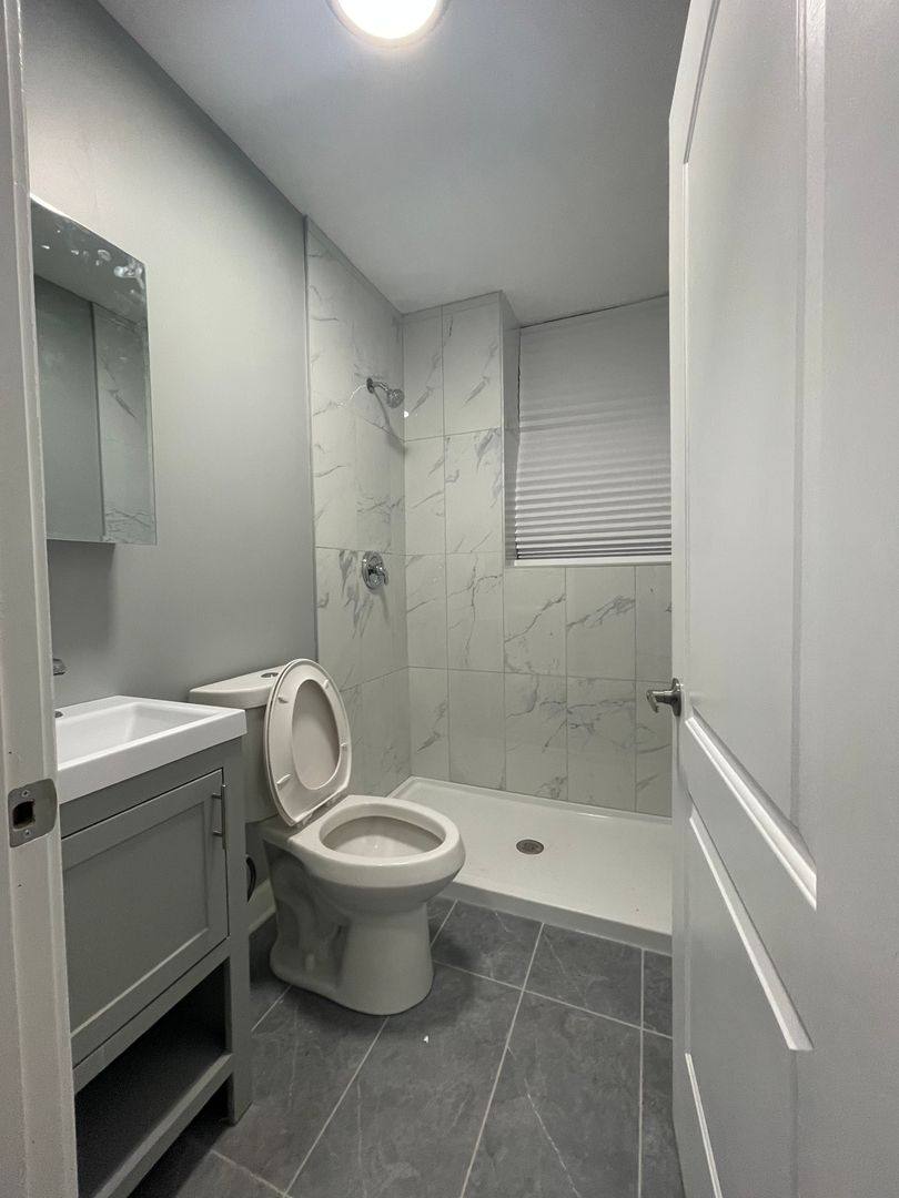 Apartment for rent at 2842 W 25th Place, Chicago, IL 60623