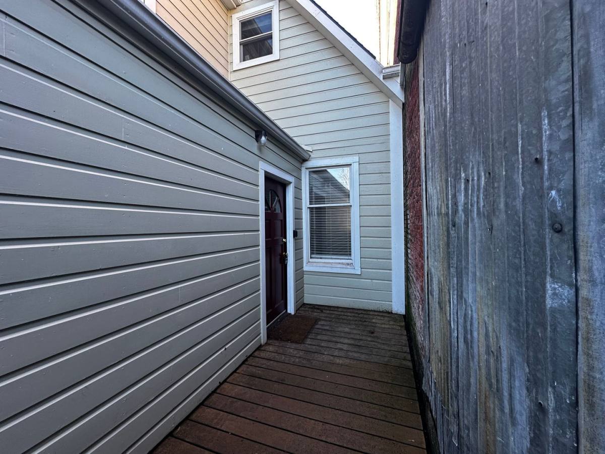Apartment for rent at 418 Broad St, Nevada City, CA 95959