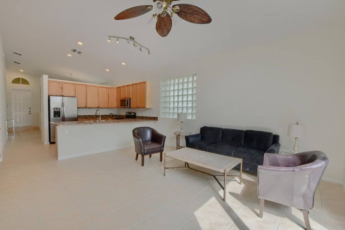 House for rent at 1225 E Magnolia Circle, Delray Beach, FL 33445