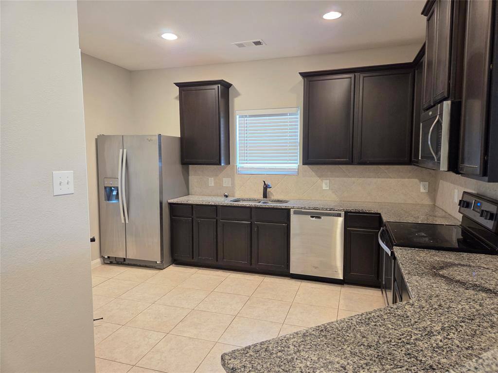 Apartment for rent at 908 Oak Valley St #908, Denton, TX 76209