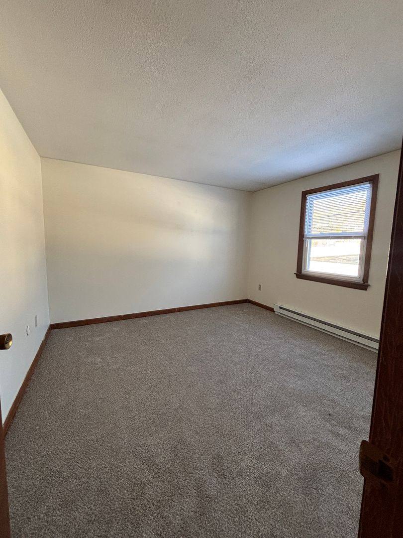 Apartment for rent at 221 Old W Warren Rd, Warren, MA 01083
