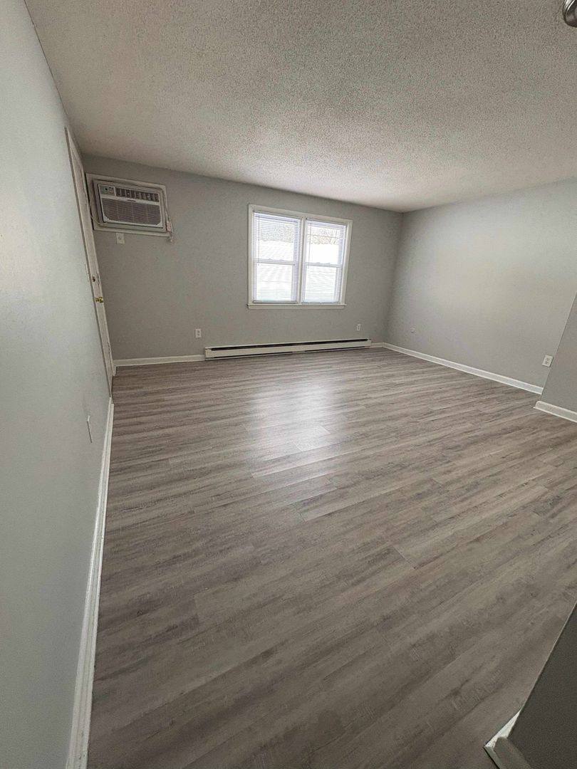 Apartment for rent at 221 Old W Warren Rd, Warren, MA 01083