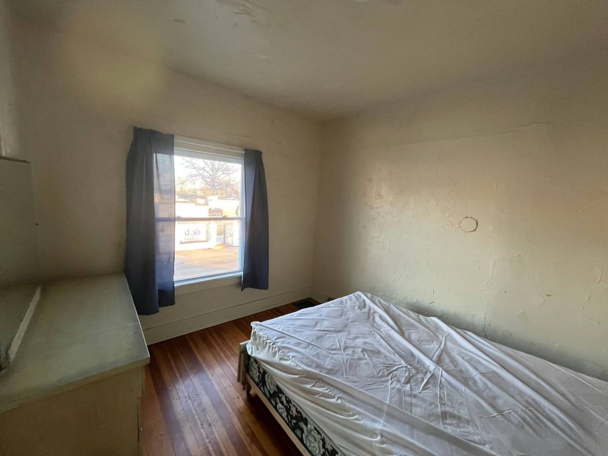Apartment for rent at 103 W 1st St, Roxana, IL 62084