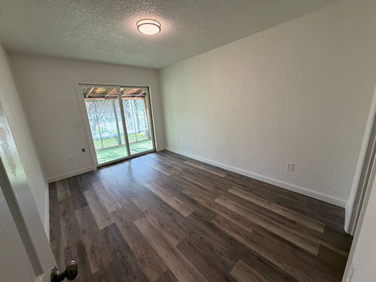 Apartment for rent at 44 6th St, Billings, MT 59101
