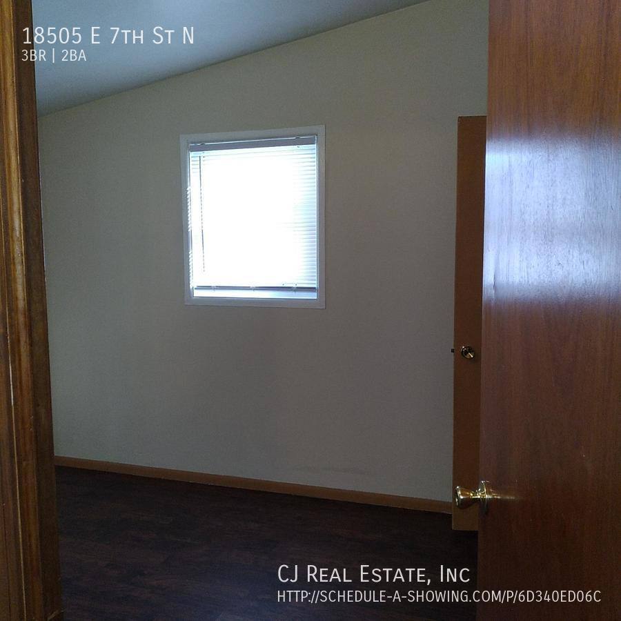 House for rent at 18505 E 7th St N, Independence, MO 64056