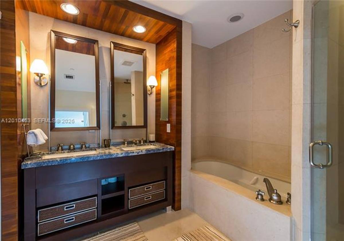 Condo for rent at 6799 Collins Ave, Miami Beach, FL 33141