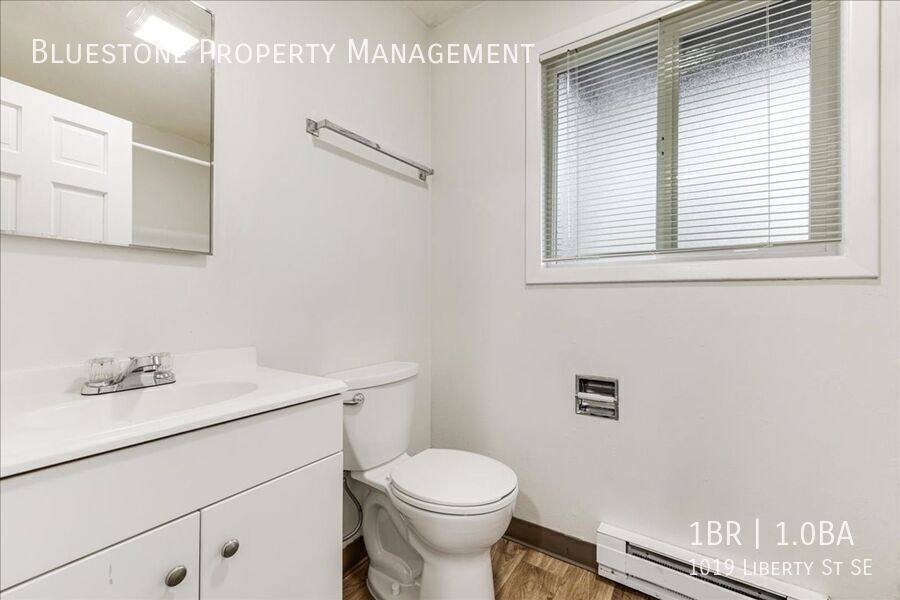 Apartment for rent at 1019 Liberty St SE, Salem, OR 97302