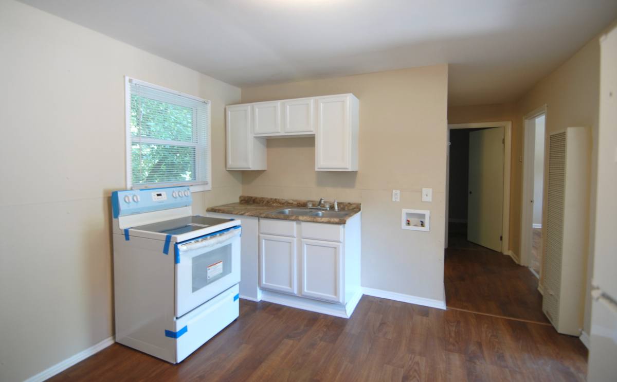 Apartment for rent at 1018 Dillard St, Greensboro, NC 27403