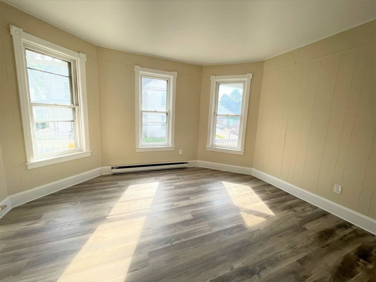 Apartment for rent at 127-129 W Second St, Waynesboro, PA 17268