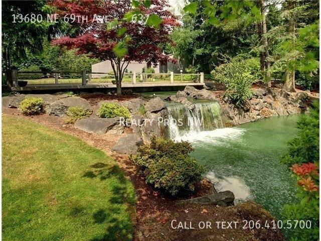 Condo for rent at 13680 NE 69th Ave #637, Redmond, WA 98052