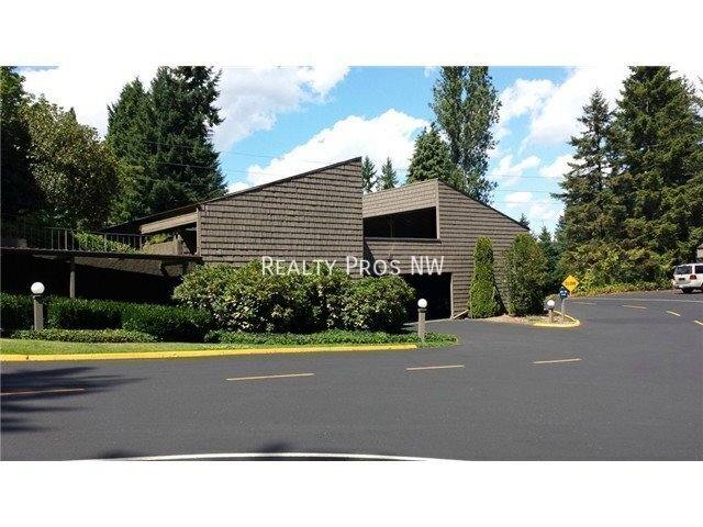 Condo for rent at 13680 NE 69th Ave #637, Redmond, WA 98052