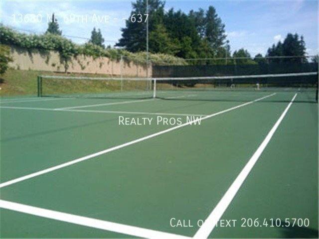 Condo for rent at 13680 NE 69th Ave #637, Redmond, WA 98052
