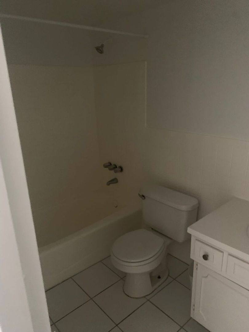 Apartment for rent at 1150 NE 17th Court, Fort Lauderdale, FL 33305