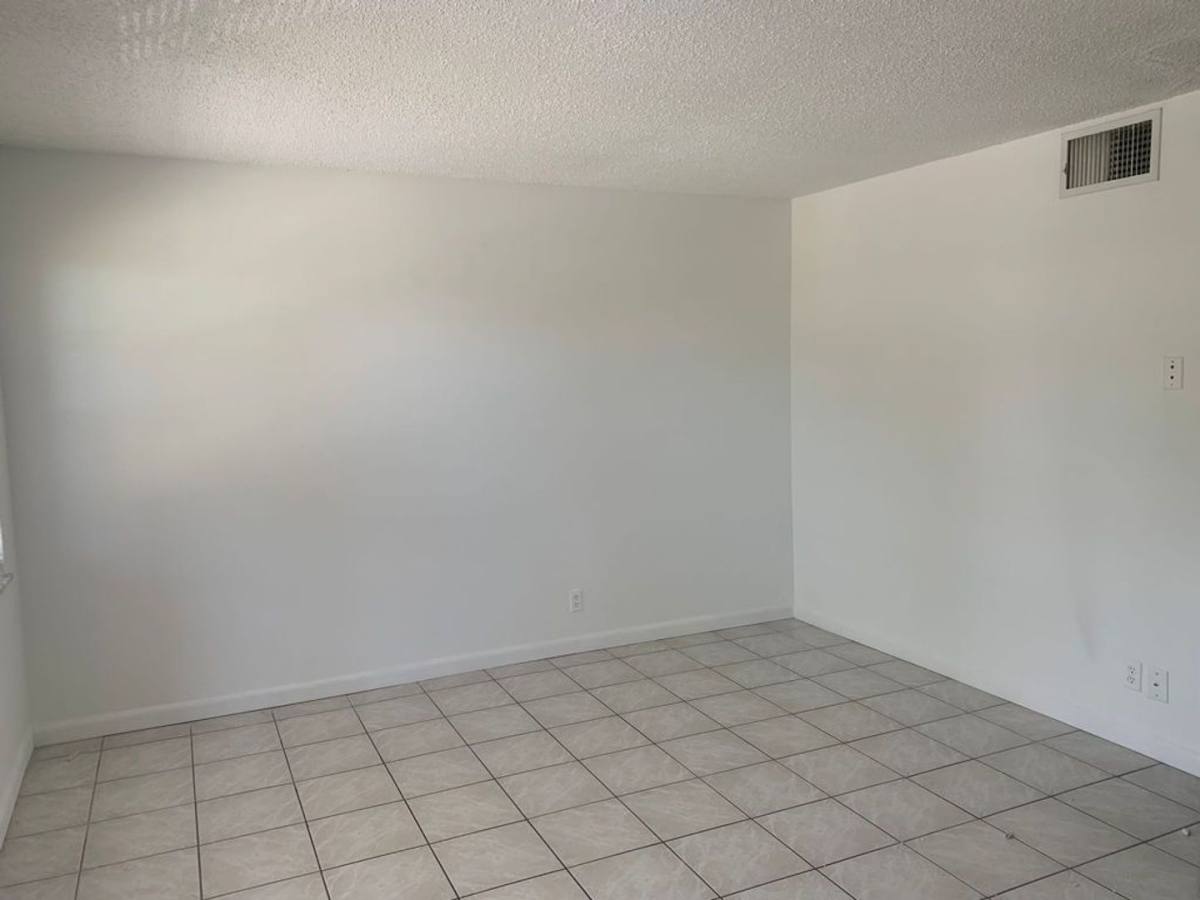 Apartment for rent at 1150 NE 17th Court, Fort Lauderdale, FL 33305
