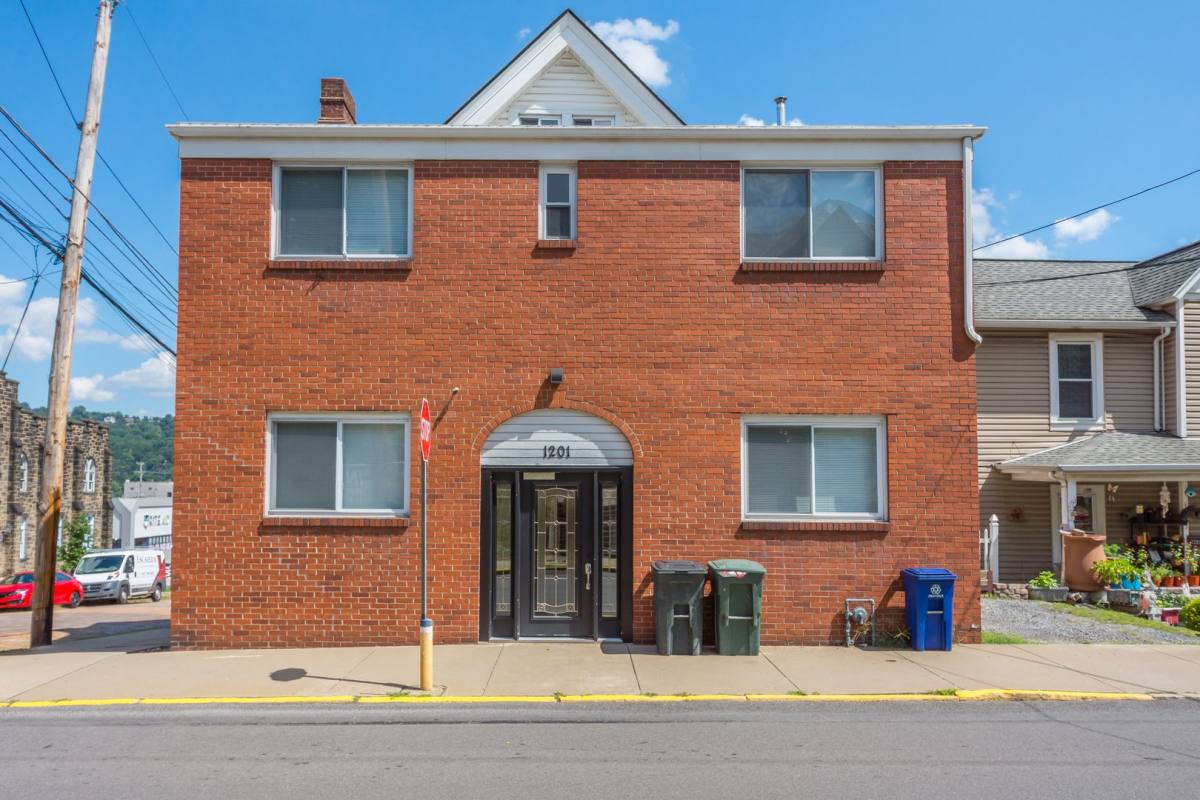 Apartment for rent at 1201 State Ave, Coraopolis, PA 15108