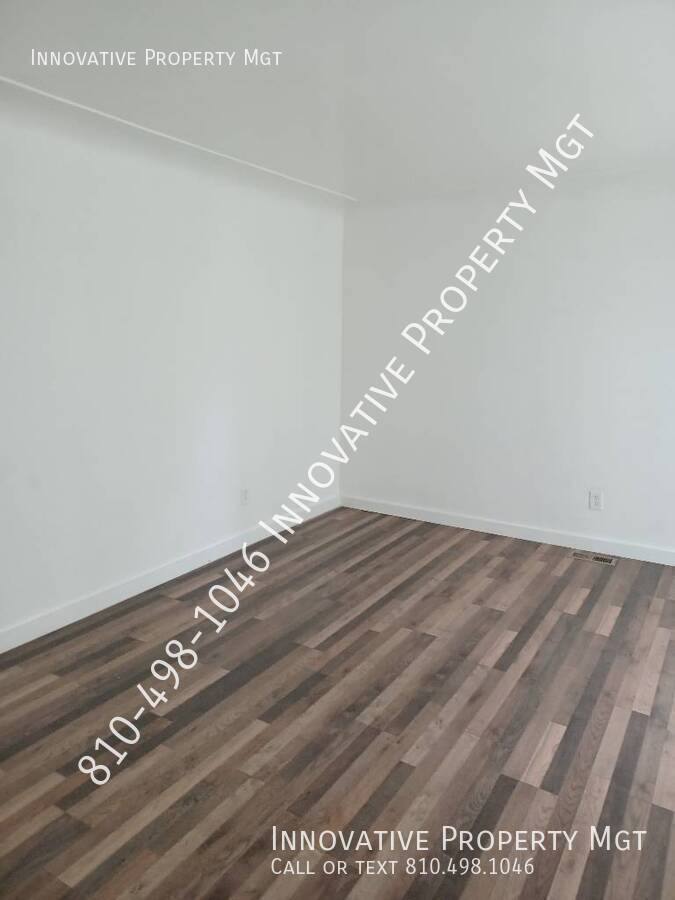 House for rent at 5476 Westchester Dr, Flint, MI 48532