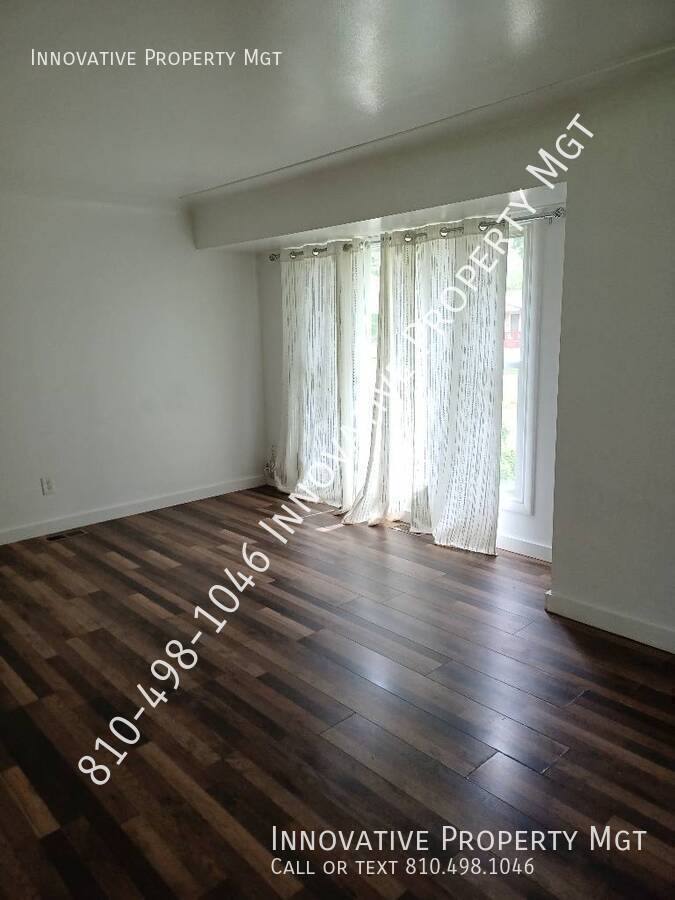House for rent at 5476 Westchester Dr, Flint, MI 48532