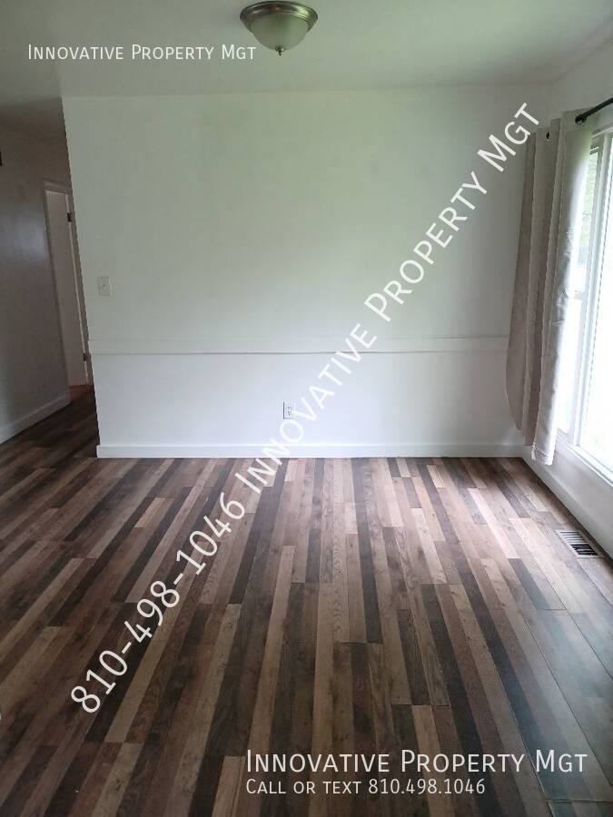 House for rent at 5476 Westchester Dr, Flint, MI 48532