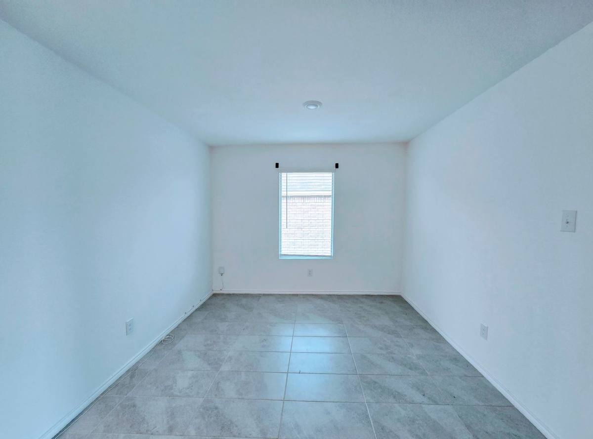 House for rent at 2828 Eppright Dr, Little Elm, TX 75068