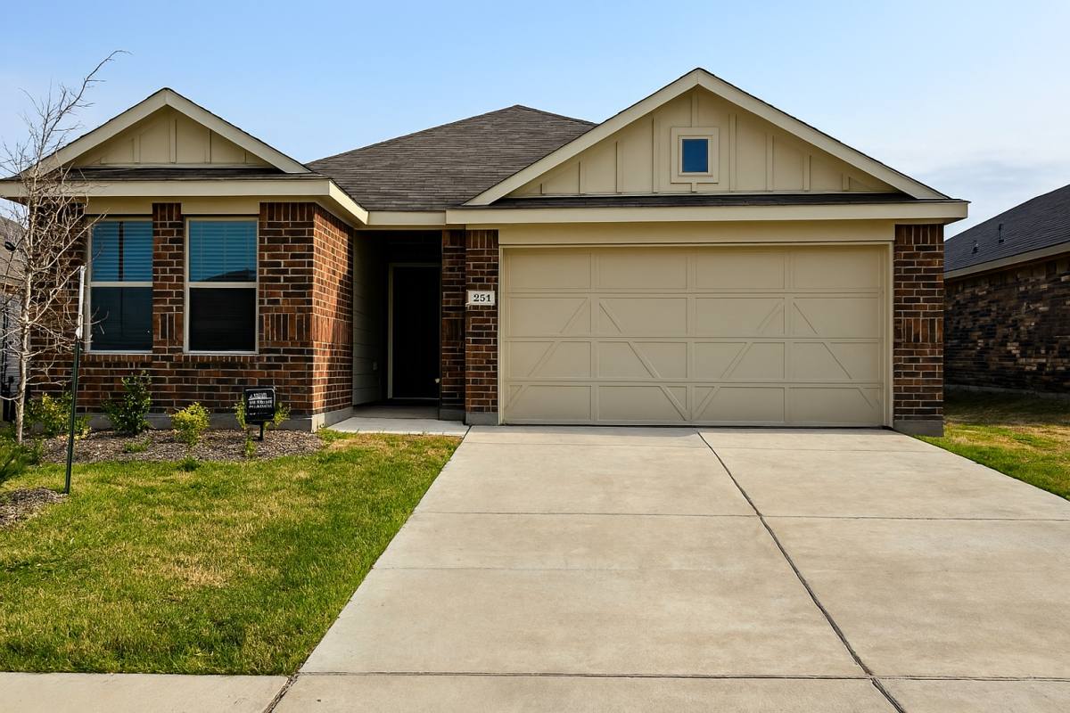 House for rent at 2828 Eppright Dr, Little Elm, TX 75068