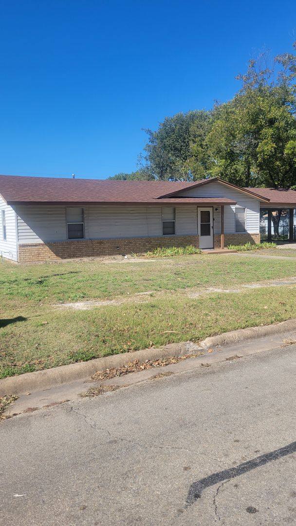 808 Mary St, Copperas Cove, TX 76522 - House for Rent - Image 1