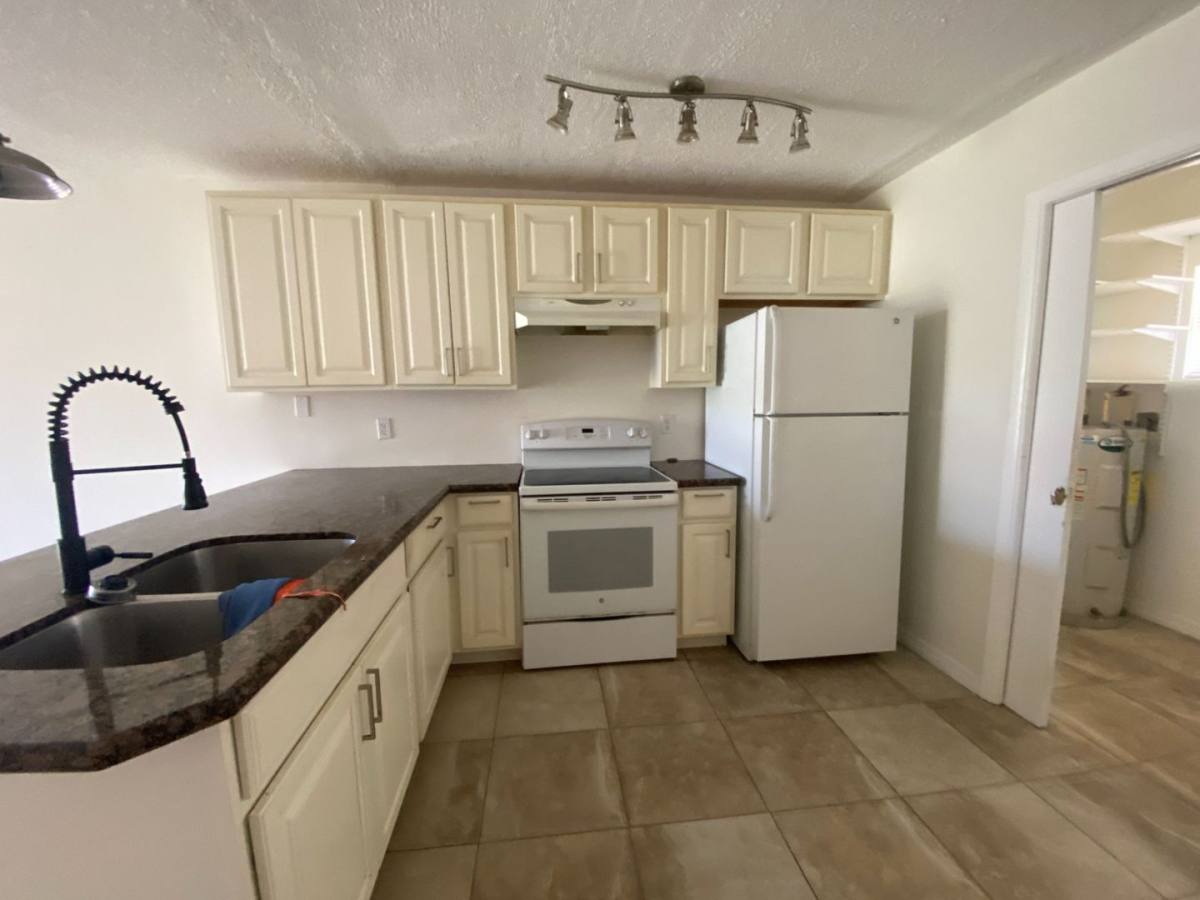 Apartment for rent at 11255 Pendleton Ave, Englewood, FL 34224
