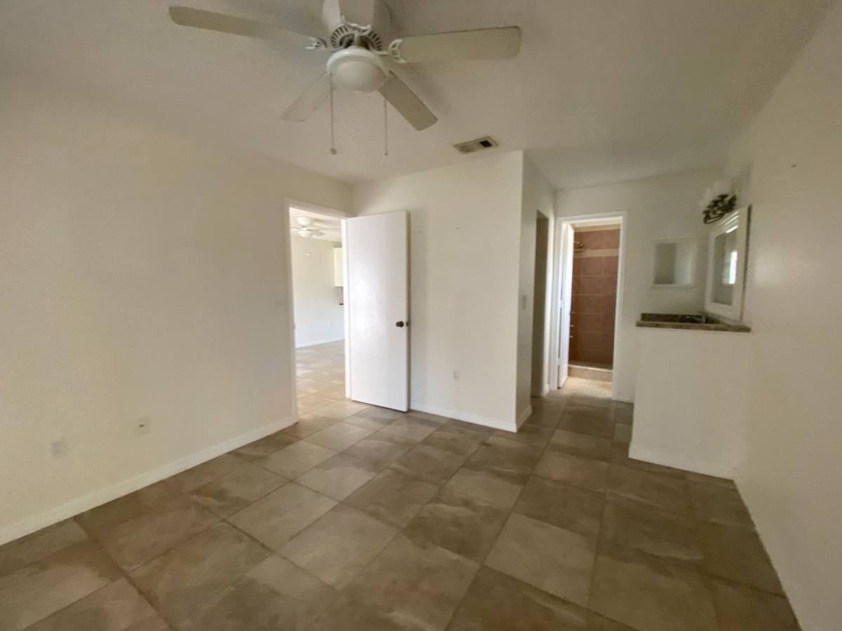 Apartment for rent at 11255 Pendleton Ave, Englewood, FL 34224