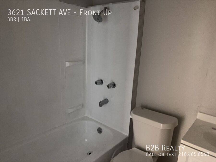 Apartment for rent at 3621 Sackett Ave, Cleveland, OH 44109